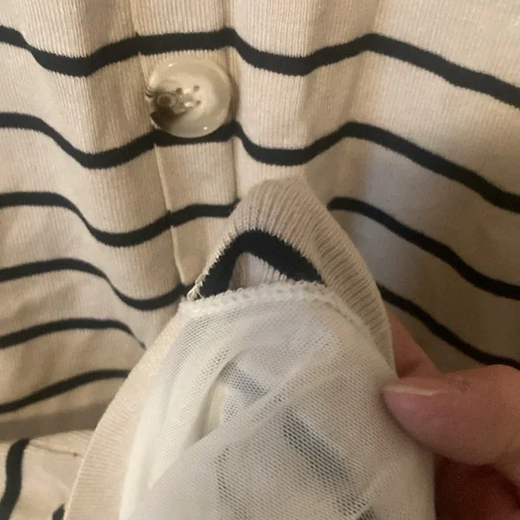 Chic Button-Front Striped Pencil Skirt small tear in lining not visible - Picture 4 of 4